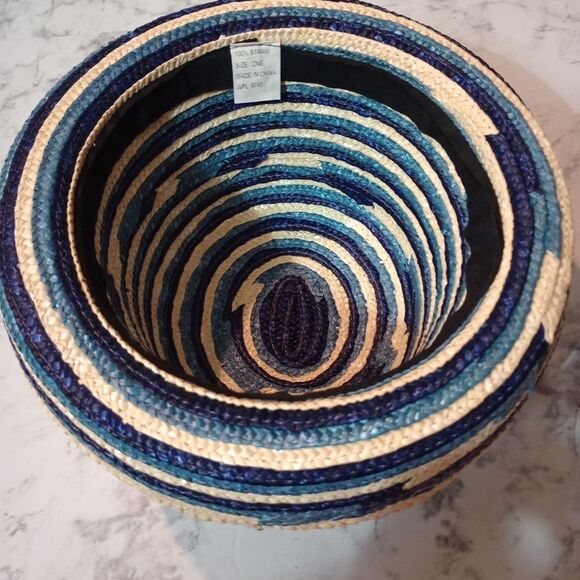 Straw Hat Blues and Natural - Picture 3 of 5